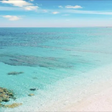 בית נופש Villetta A 100 M Dal Mare *